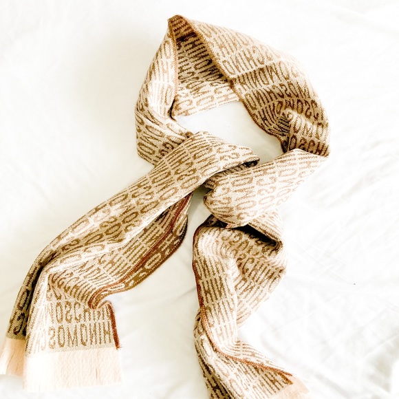 Moschino Wool Scarf - Picture 1 of 2
